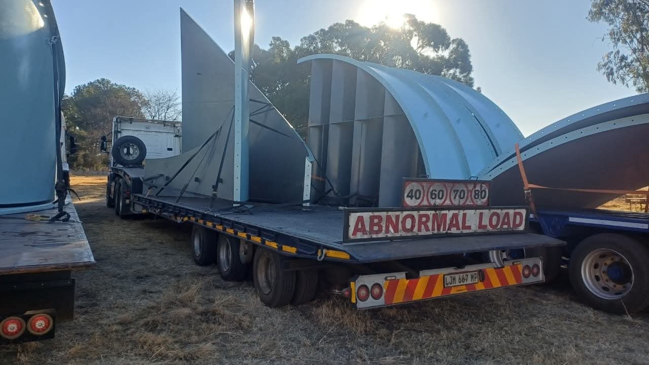 Lowbed transport